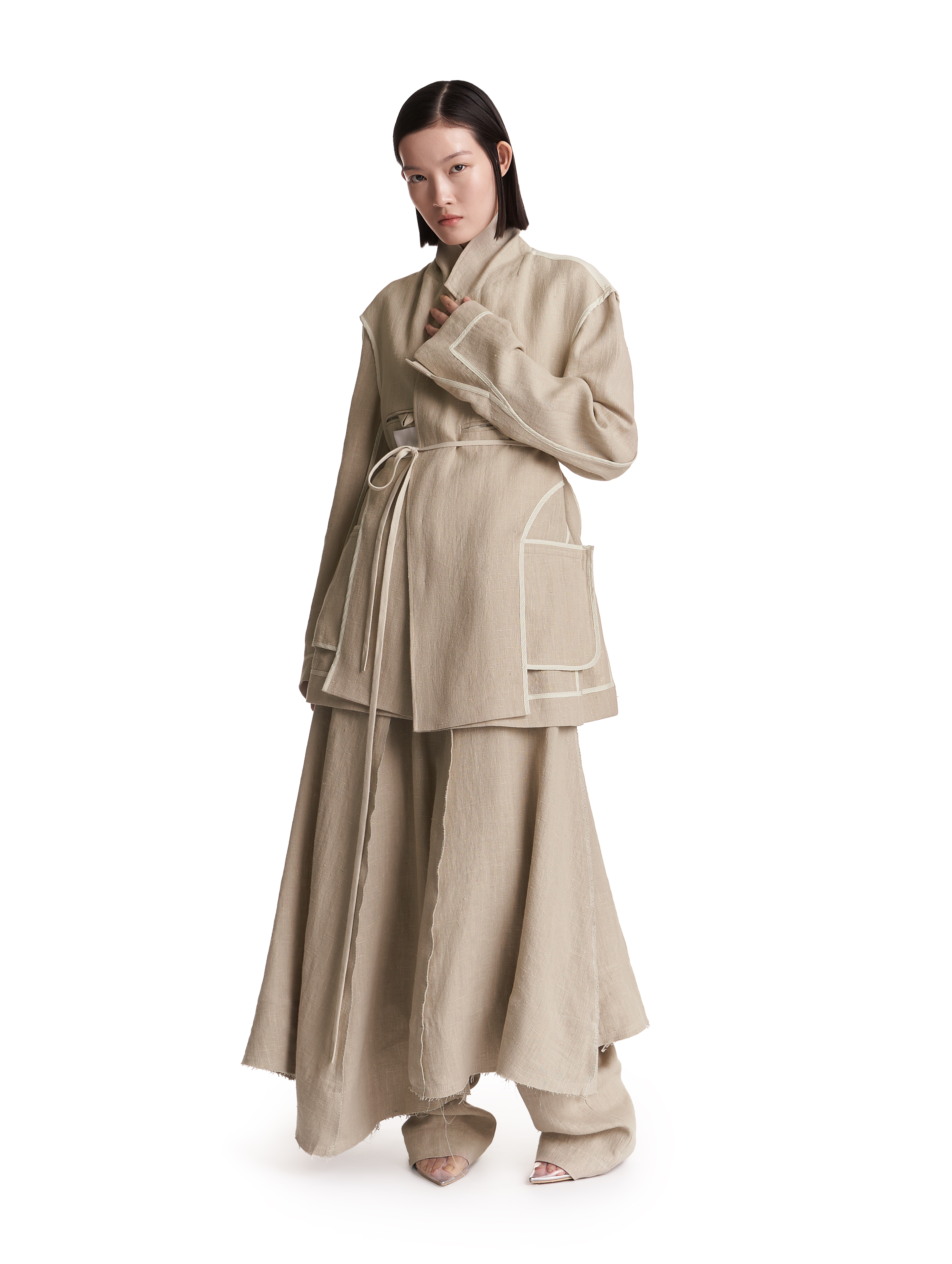 Двухсторонний пиджак изо льна 27900₽