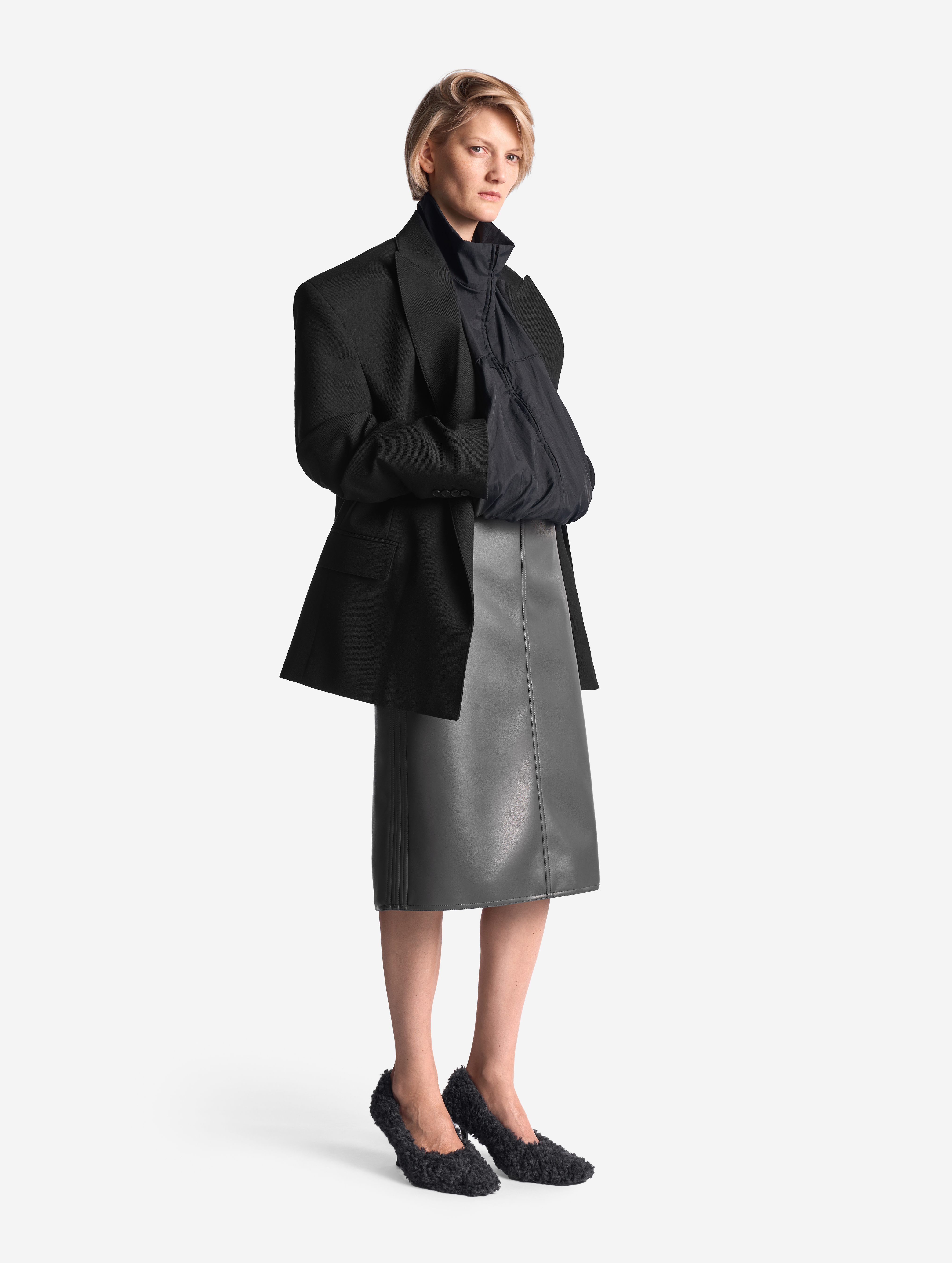 Прямая юбка из эко-кожи 19900₽