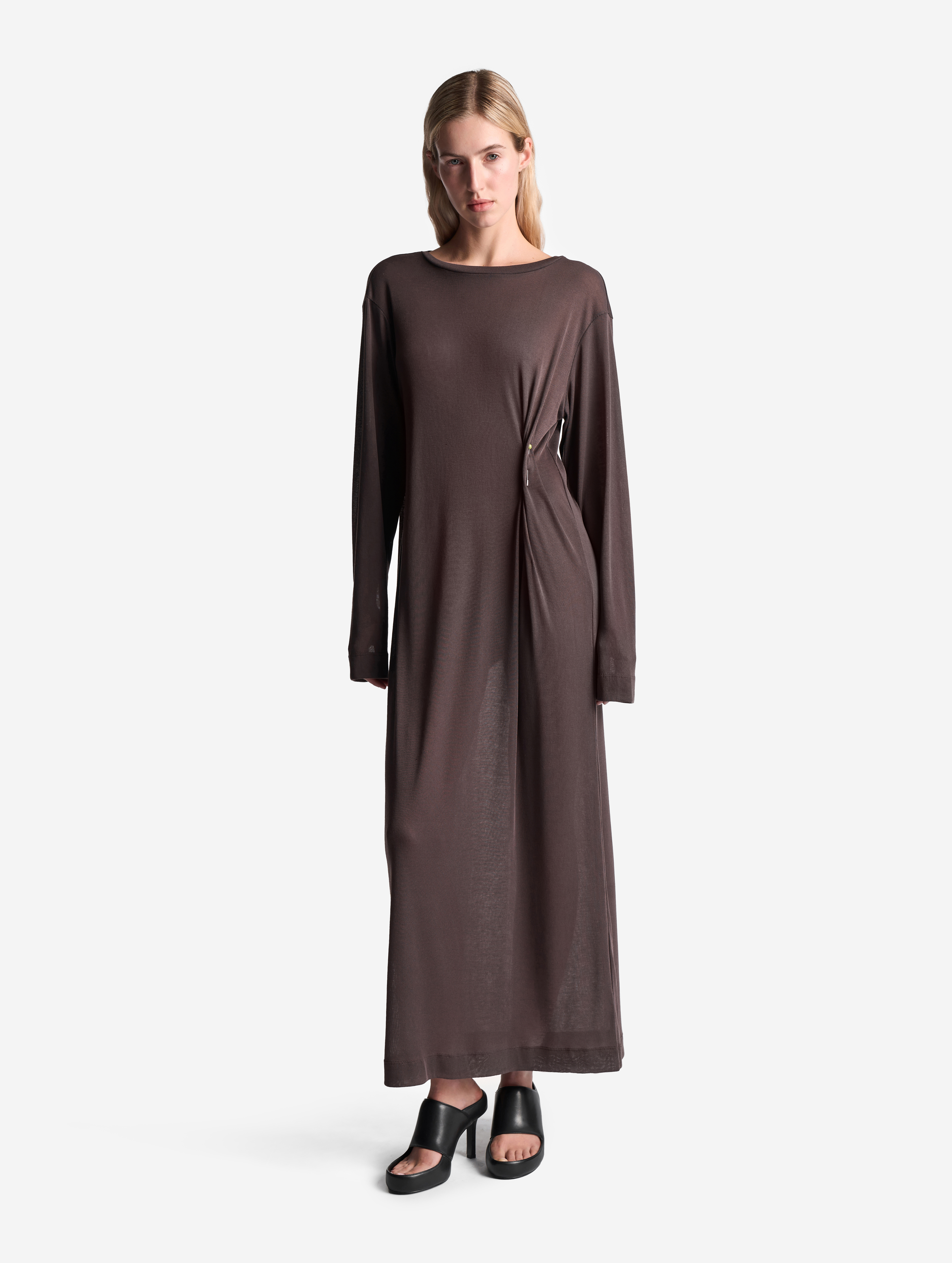 Тонкое трикотажное платье-лонгслив