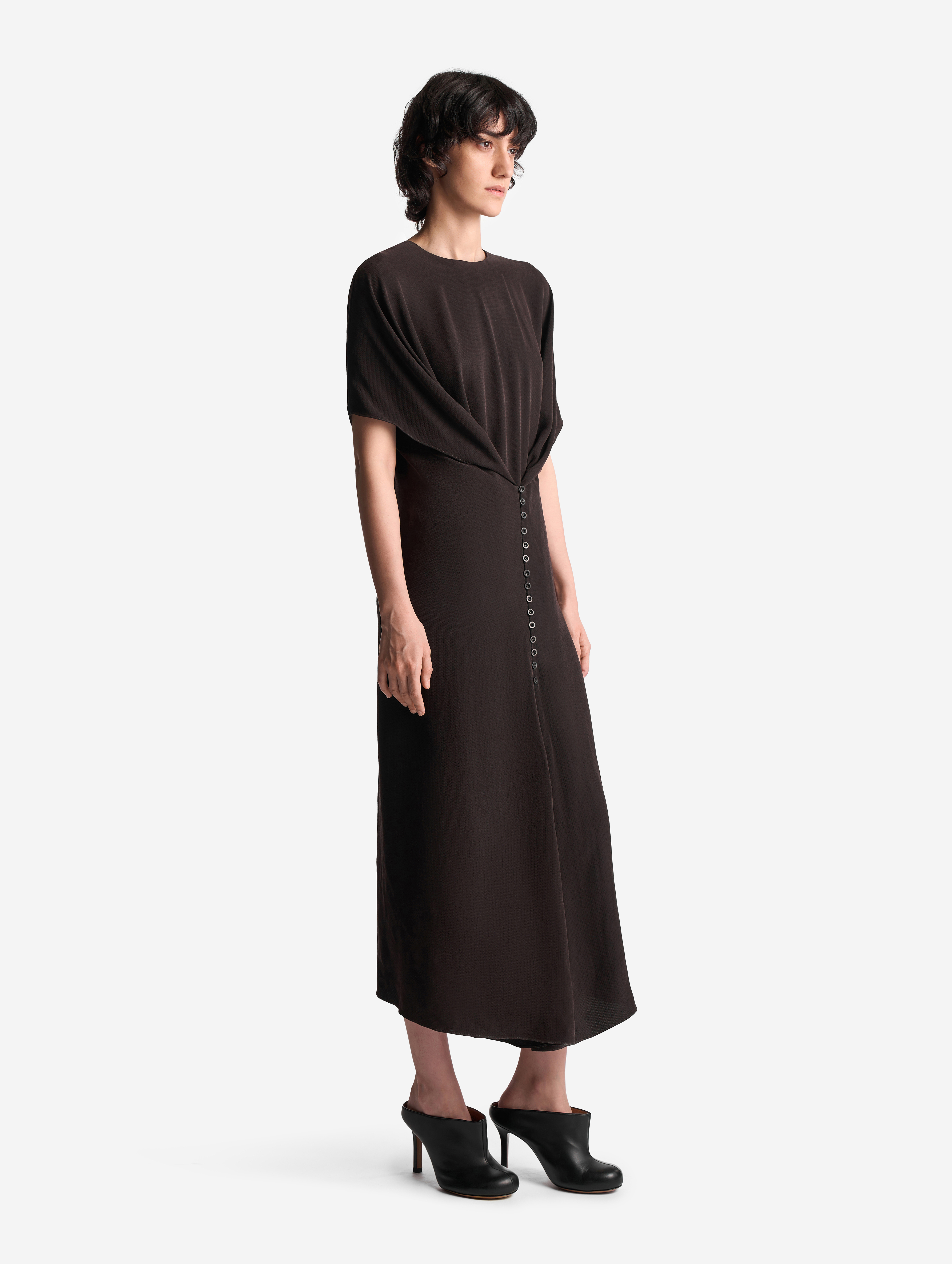 Грузинское платье с крыльями 29900₽