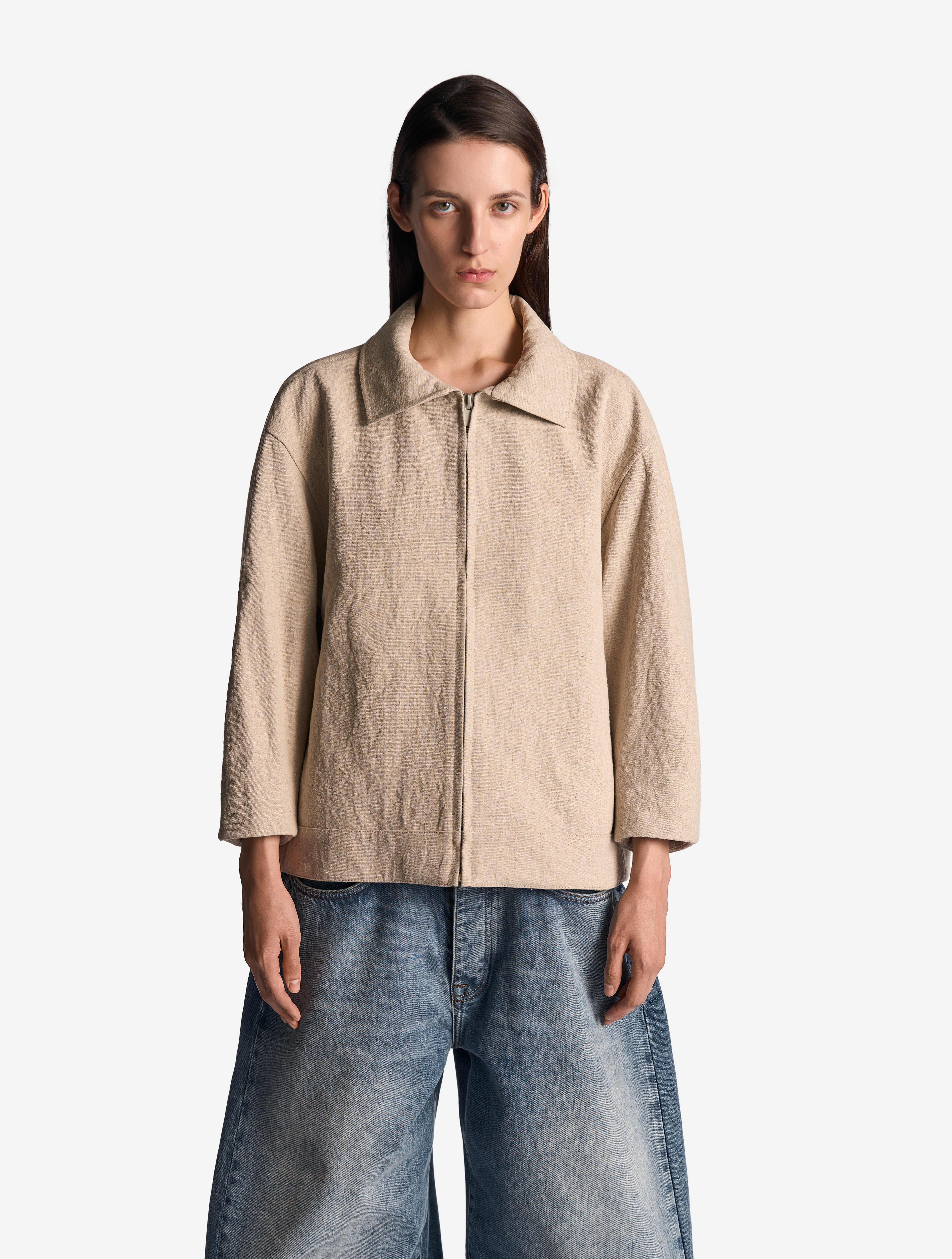 Льняная куртка D-силуэта 39900₽