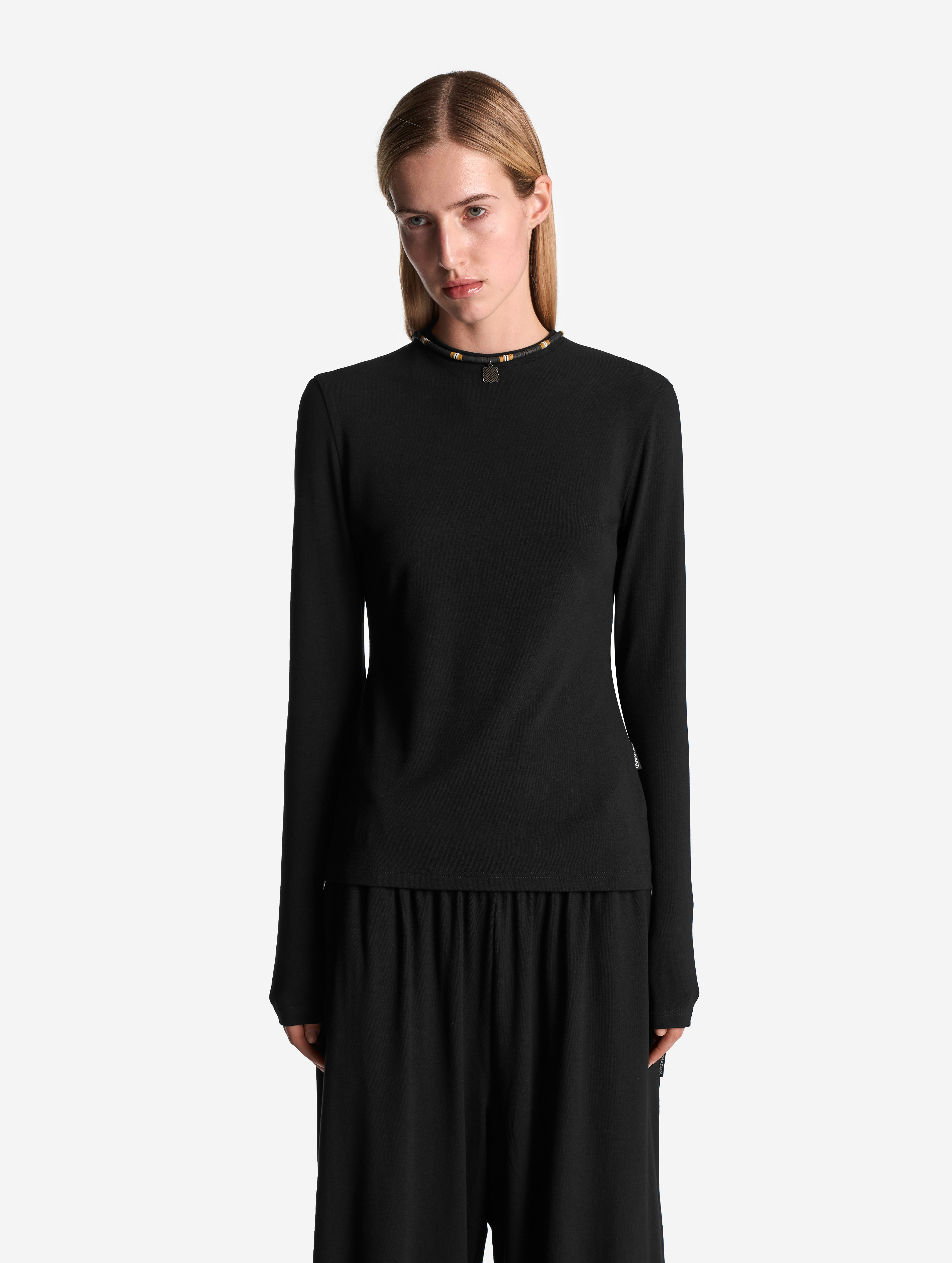 Трикотажный джемпер Sleek Fit 10900₽