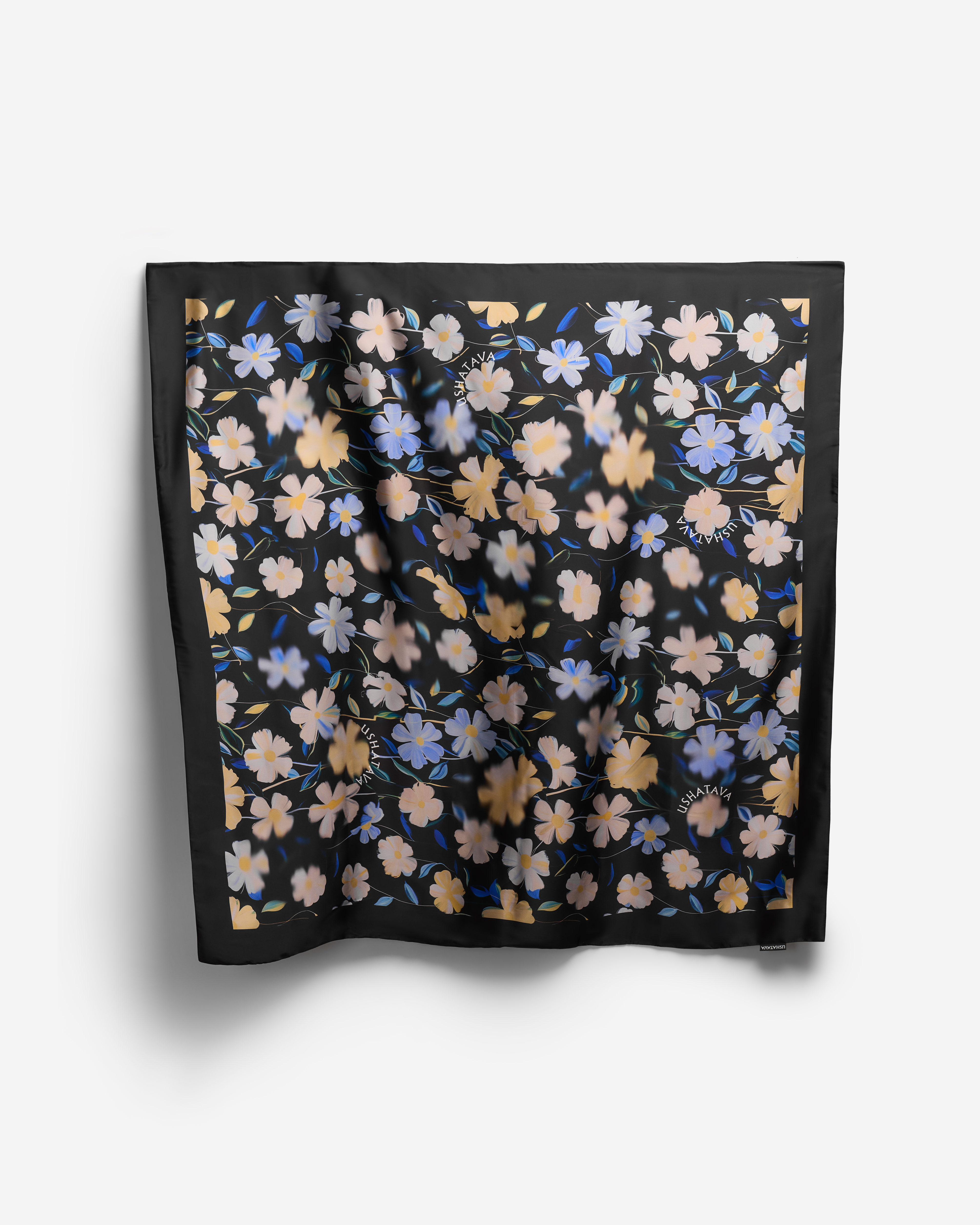 Двухсторонний платок SS25 15900₽