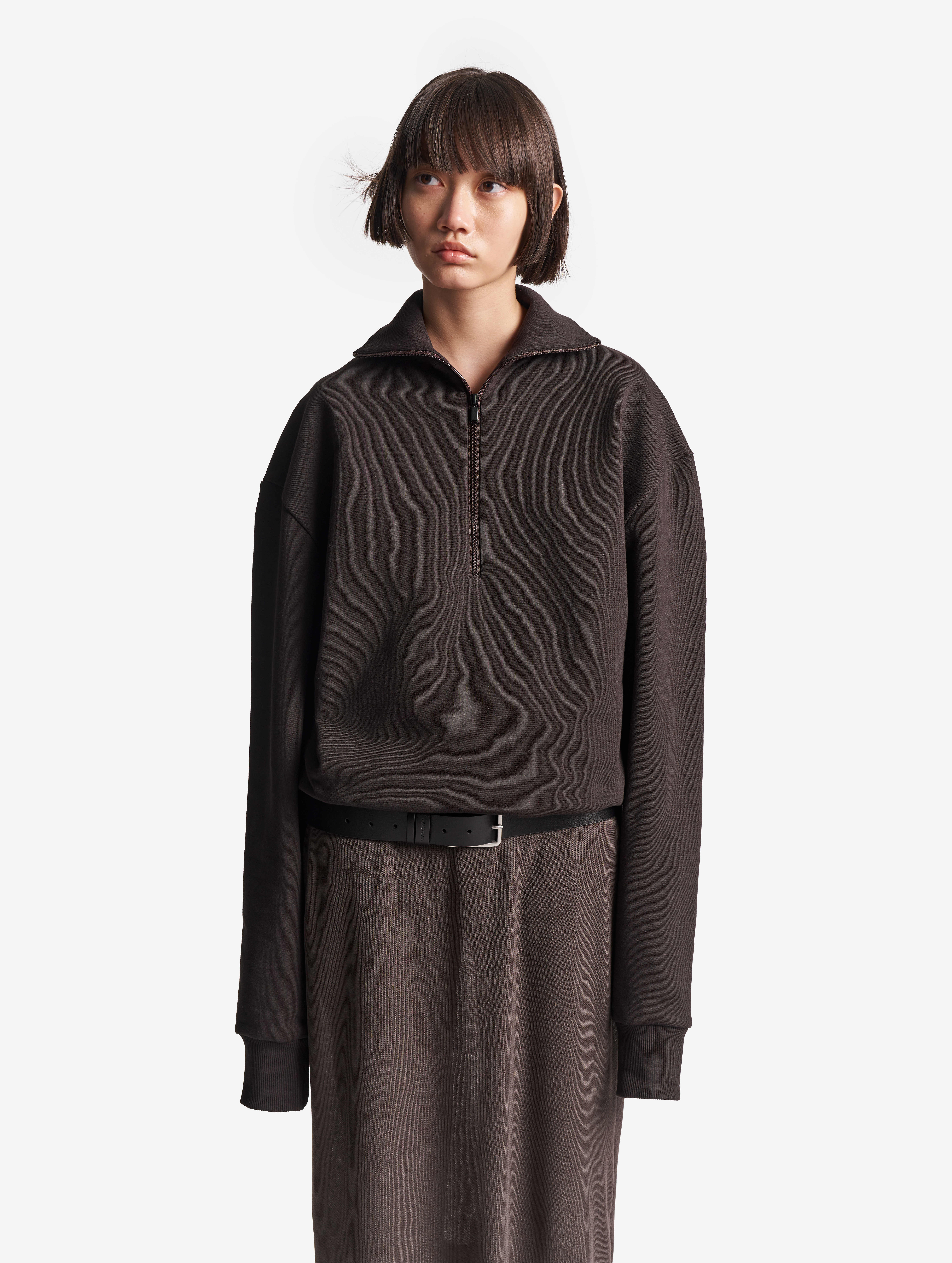 Пуловер с воротником на молнии 15900₽